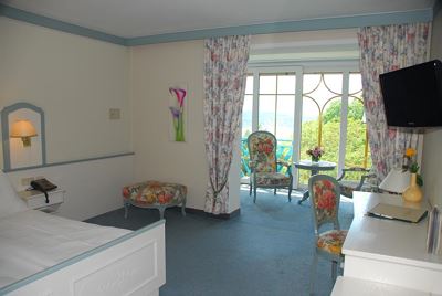 Komfort-Zimmer mit Seeblick